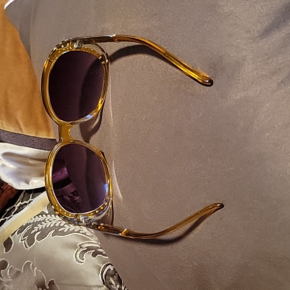 Ombre Gold Clear Round Rhinestone Sunglasses 👓 - Picture 5 of 10